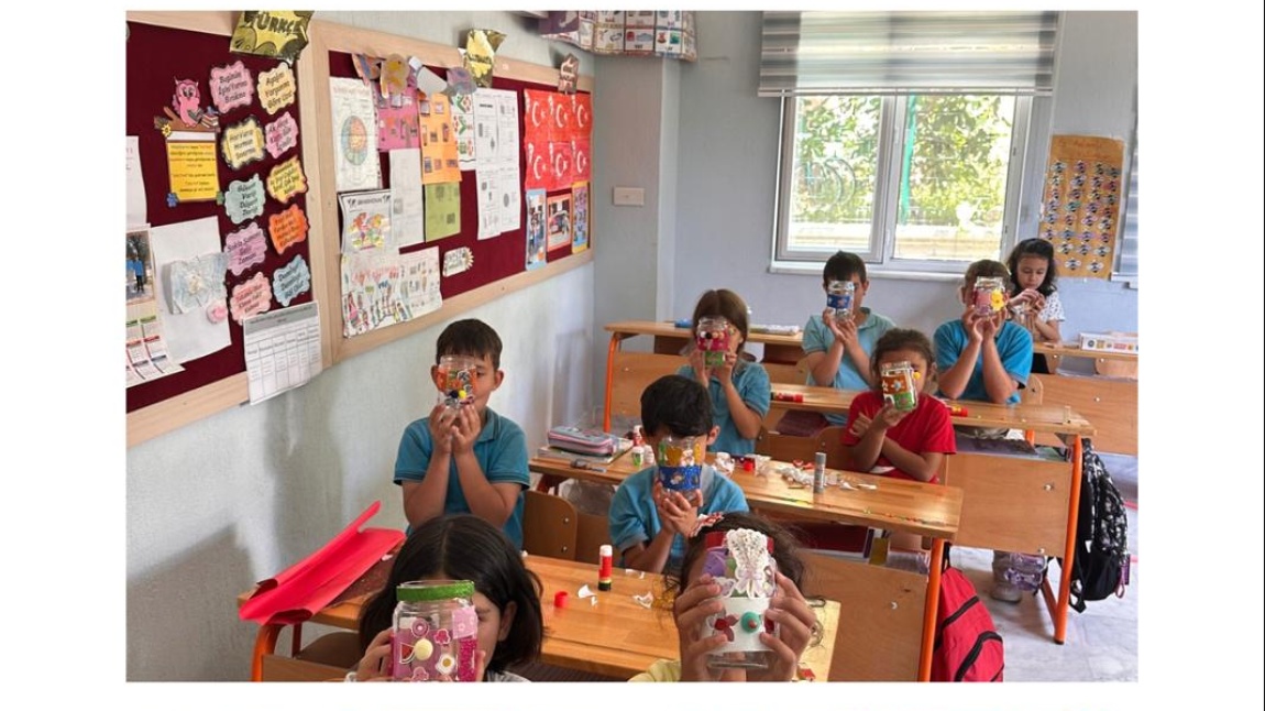 E Twinning Projemiz kapsamında Doğayı Sevin Geliştirin ve Geri  Dönüştürün etkinlikleri gerçekleştirildi.
